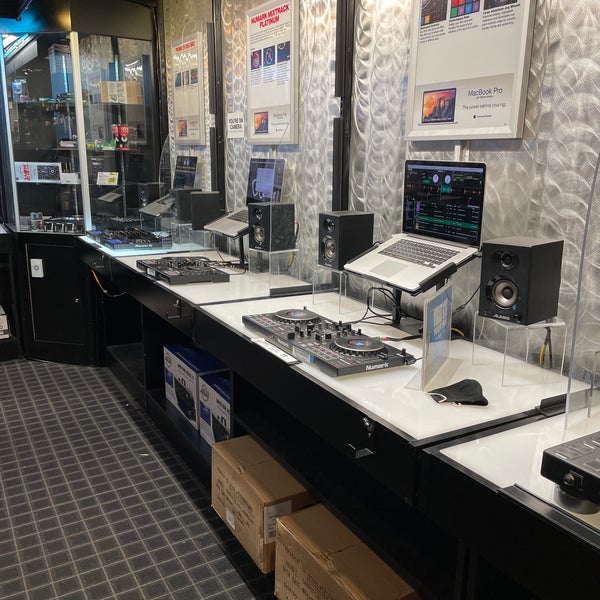 Guitar Center Music Store in Salt Lake City