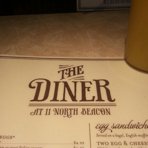 Photo prise au The Diner at 11 North Beacon par Adam M. le3/18/2013