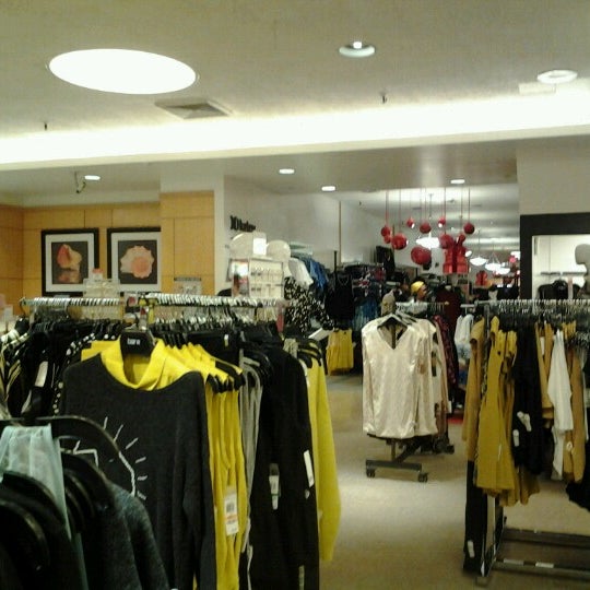 Macy's Tienda de descuentos en Waikiki