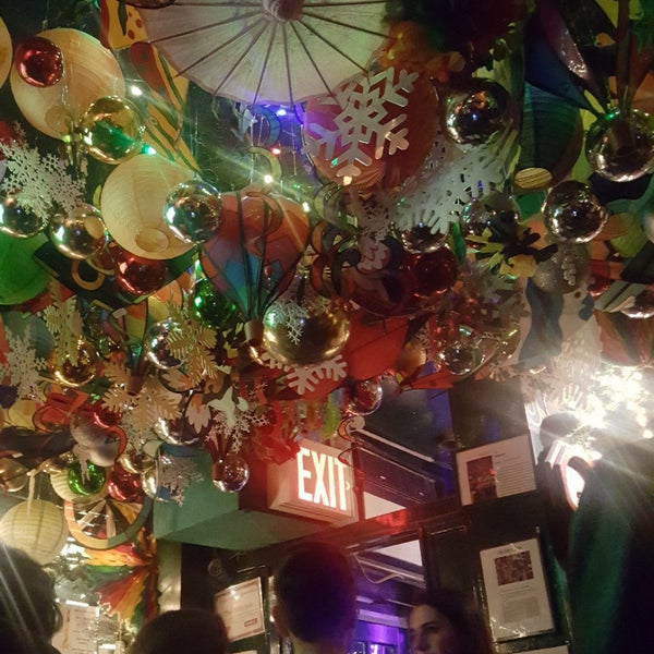 12/30/2018 tarihinde Natalia L.ziyaretçi tarafından The Cubbyhole Bar'de çekilen fotoğraf