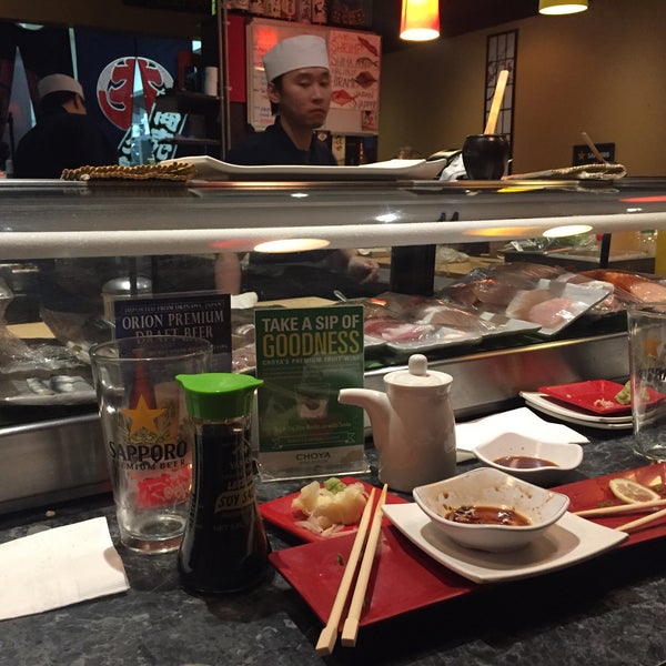 Снимок сделан в Yummy Grill &amp; Sushi пользователем Mario 9/7/2015
