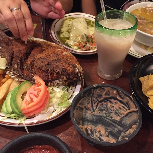 Photo taken at Michoacán Gourmet Mexican Restaurant by Mario on 3/26/2015