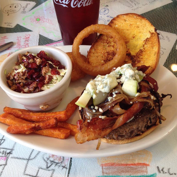 Brook's Gourmet Burgers & Dogs Burger Joint in Naples