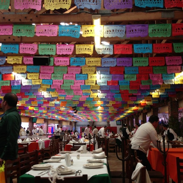 1/13/2013 tarihinde Arizay L.ziyaretçi tarafından Restaurante Arroyo'de çekilen fotoğraf