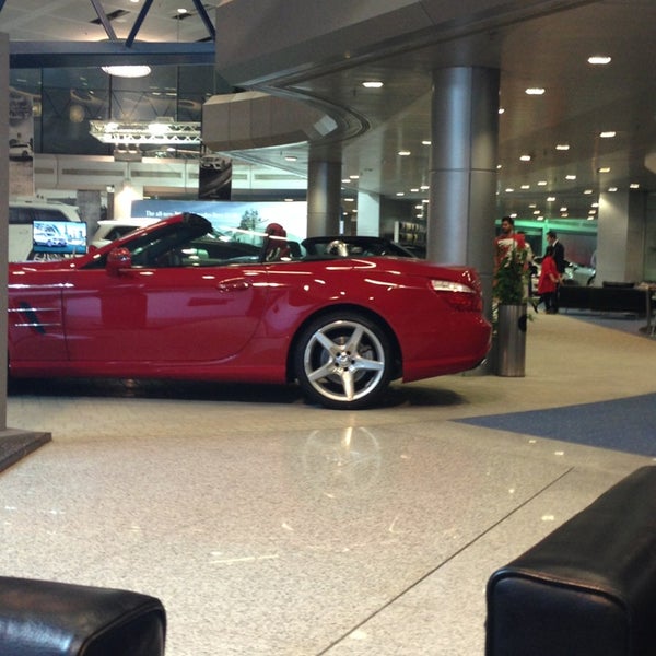 Mercedes Benz Showroom