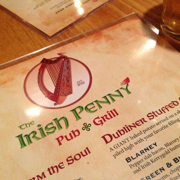 รูปภาพถ่ายที่ The Irish Penny Pub &amp; Grill โดย Erick &#39;EAlexStark&#39; R. เมื่อ 12/27/2012