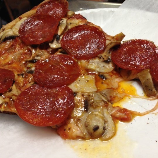 Freddie & Pepper's Pizza Upper West Side 303 Amsterdam Ave