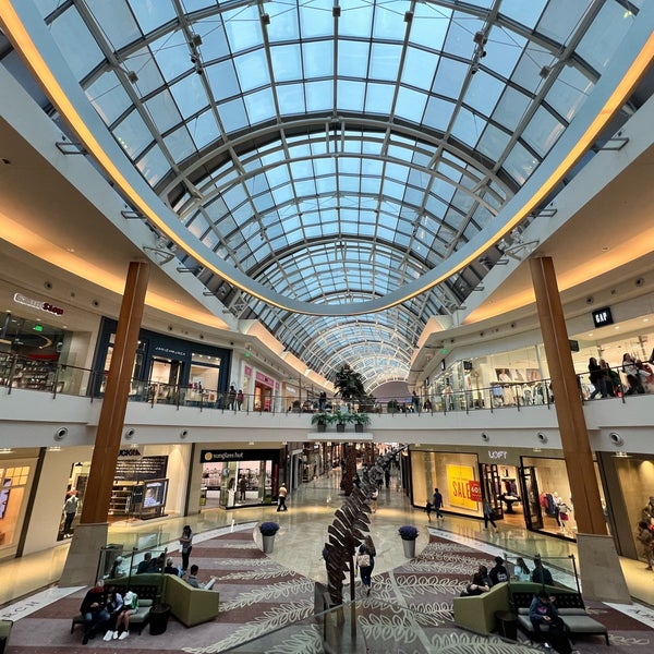 The Mall at Millenia, Orlando, Florida USA Stock Photo - Alamy