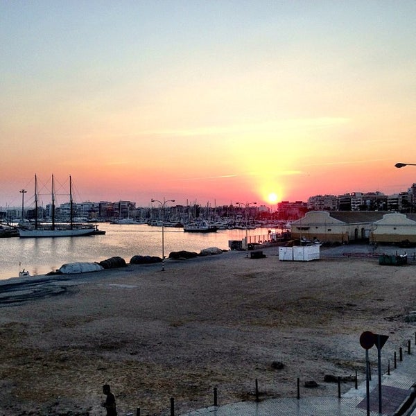 รูปภาพถ่ายที่ Puerto Deportivo Marina Salinas โดย  Jose Alfonso เมื่อ 7/18/2013