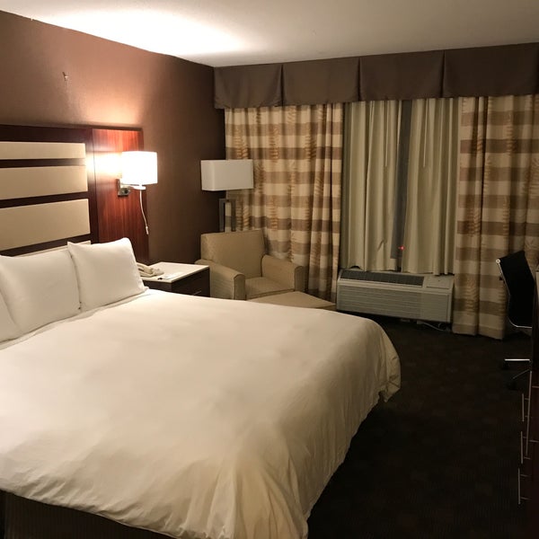 Das Foto wurde bei Radisson Hotel Piscataway-Somerset von Kacy W. am 8/2/2018 aufgenommen