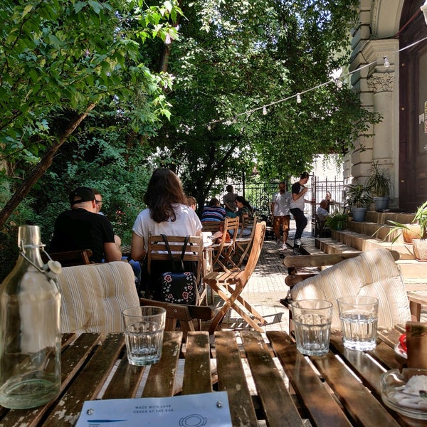 7/10/2021 tarihinde Bóziyaretçi tarafından Coftale Specialty Coffee House'de çekilen fotoğraf