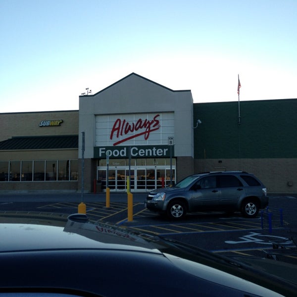 Walmart Supercenter Big Box Store in Port Allen