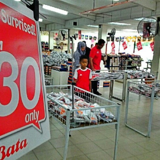 Bata Factory Outlet - 1 tip from 108 