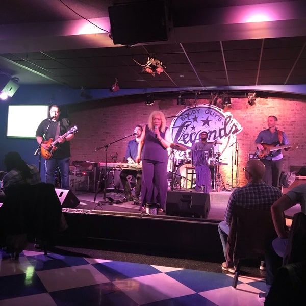 รูปภาพถ่ายที่ Buddy Guy&#39;s Legends โดย Stan B. เมื่อ 5/4/2019