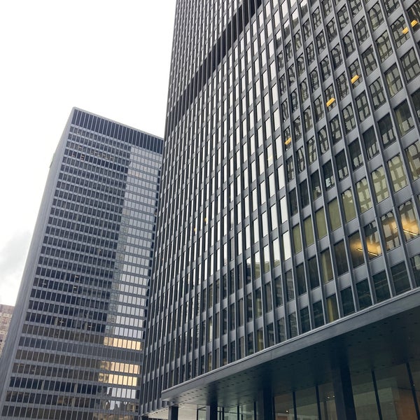 Foto tirada no(a) Toronto Financial District por Stan B. em 3/13/2022