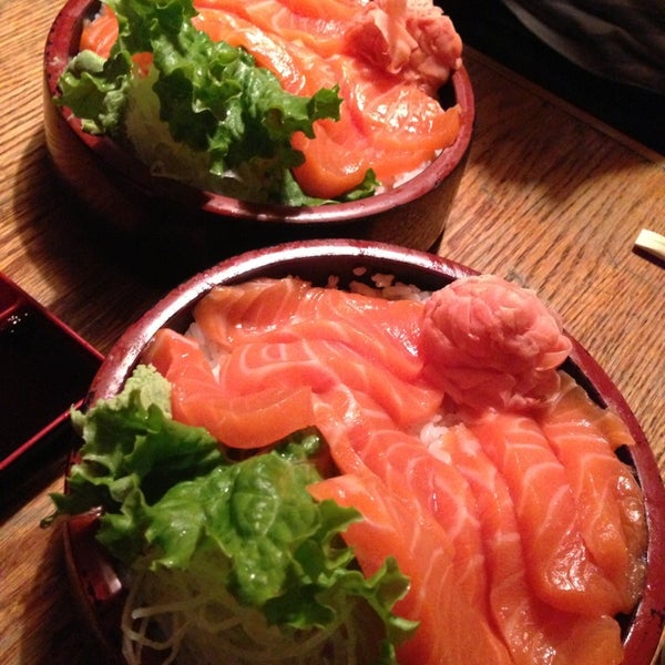 Photo taken at Sushi Park by Alice T. on 1/7/2013