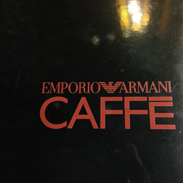 Photo prise au Emporio Armani Café- The Pearl Qatar par Mohammed M. le3/27/2015