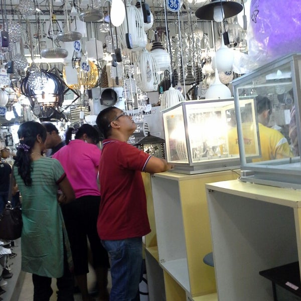 lighting shop in puchong