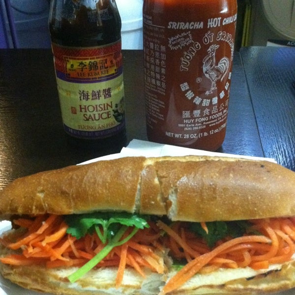Das Foto wurde bei Nicky&#39;s Vietnamese Sandwiches von Ana Karina am 1/7/2013 aufgenommen