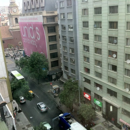 รูปภาพถ่ายที่ Almacruz Hotel y Centro de Convenciones โดย Hawkeye เมื่อ 10/19/2012