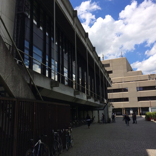 Photo taken at Staats- und Universitätsbibliothek Carl von Ossietzky by Danielle C. on 7/6/2017