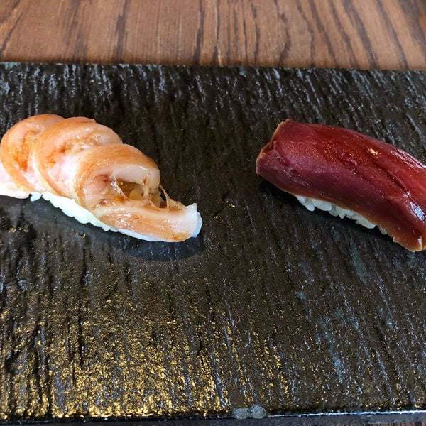 4/15/2018 tarihinde Ashley Yukiziyaretçi tarafından Ijji sushi'de çekilen fotoğraf
