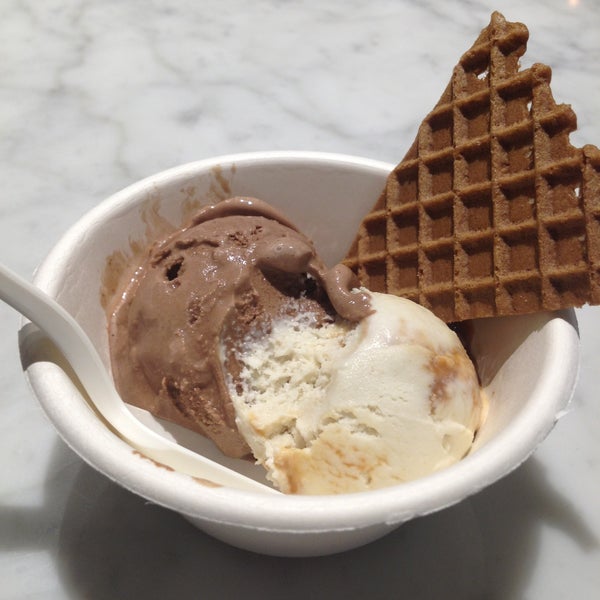 4/23/2013にLaura M.がJeni&#39;s Splendid Ice Creamsで撮った写真