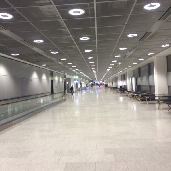2/6/2015에 Tanya M.님이 프랑크푸르트 공항 (FRA)에서 찍은 사진