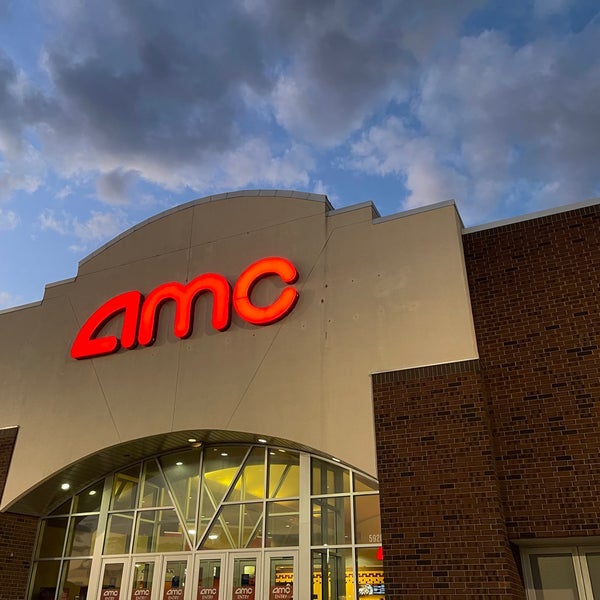 Photos at AMC Showplace Traders Point 12 Park 100 28 tips