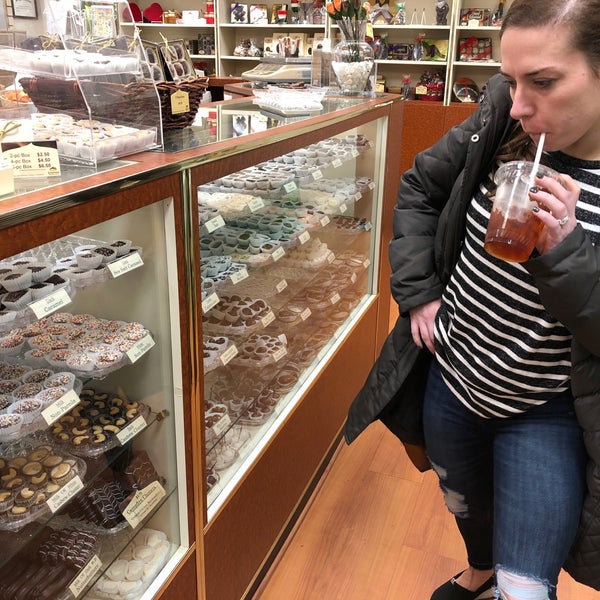 Schakolad Chocolate Factory Chocolate Store in Zionsville