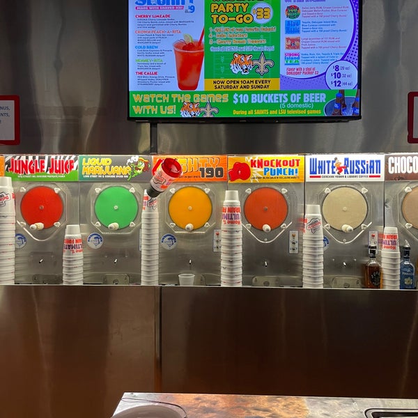 Daiquiris & Company Cocktail Bar