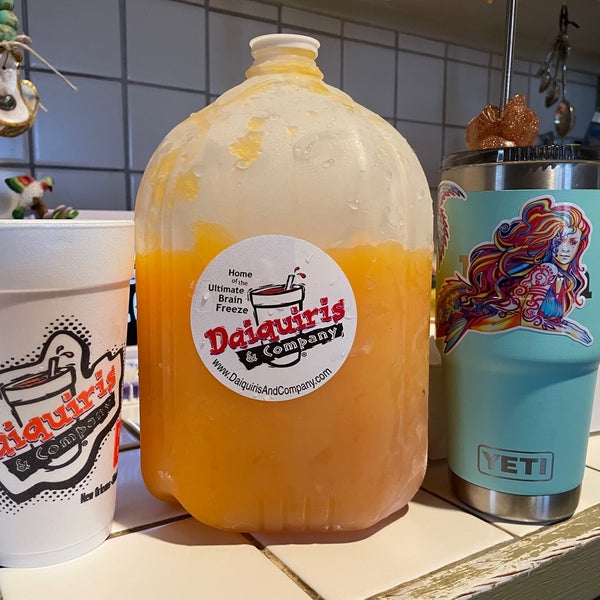 Daiquiris & Company Cocktail Bar