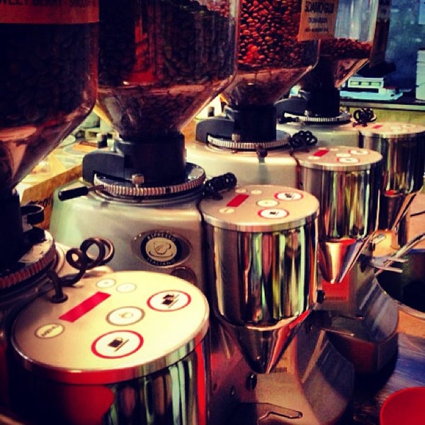 8/16/2013にJaxonがClandestino Roasters Specialty Coffeeで撮った写真