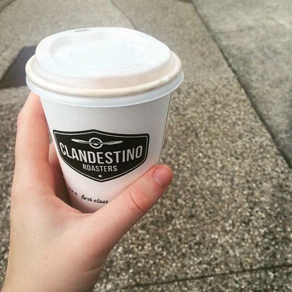 9/16/2015にJaxonがClandestino Roasters Specialty Coffeeで撮った写真