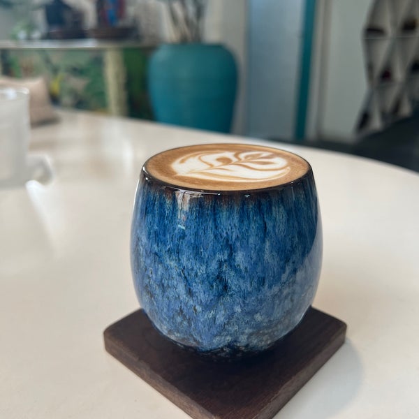 Hta Naung Coffee Zayat - Café