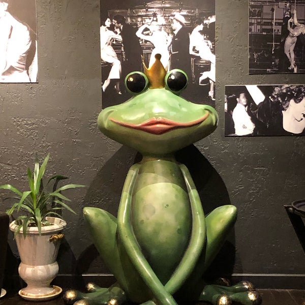 12/15/2022にSinem 🍇 B.がKiss The Frogで撮った写真