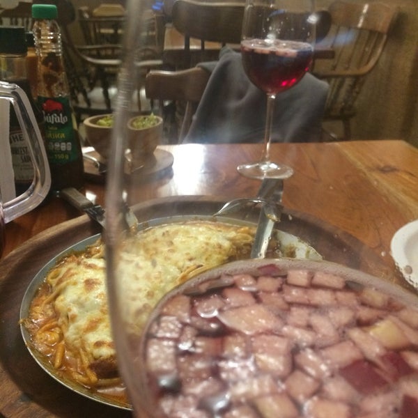 Foto scattata a Piccolo Pizzas da Violeta il 1/29/2017