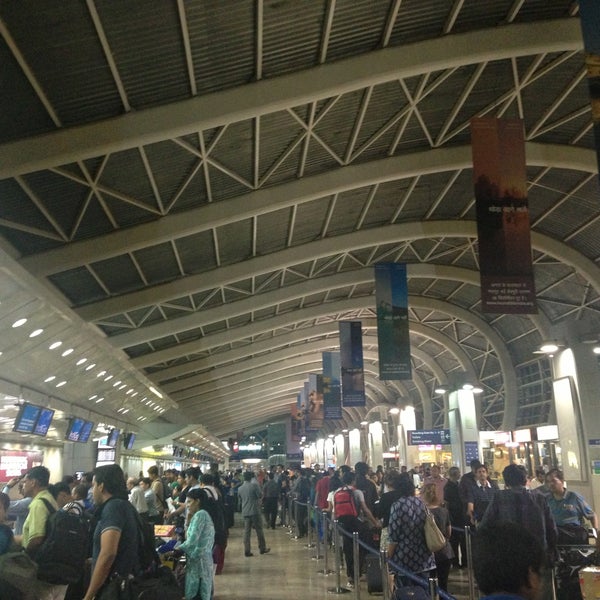4/28/2013 tarihinde Kabeer B.ziyaretçi tarafından Chhatrapati Shivaji Uluslararası Havalimanı (BOM)'de çekilen fotoğraf