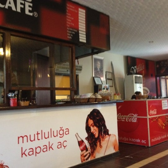 Foto tomada en Vivaldi Cafe  por Sadık el 11/8/2012