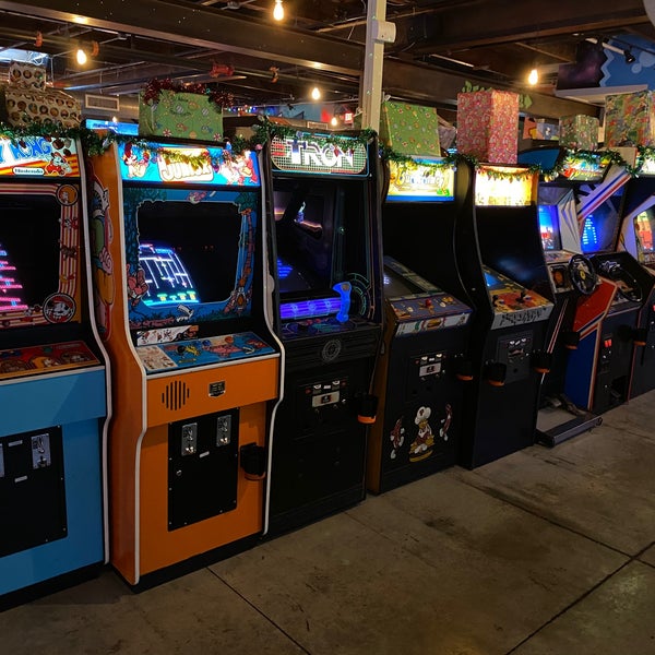 Foto tirada no(a) Boxcar Bar + Arcade por Christian O. em 11/29/2019