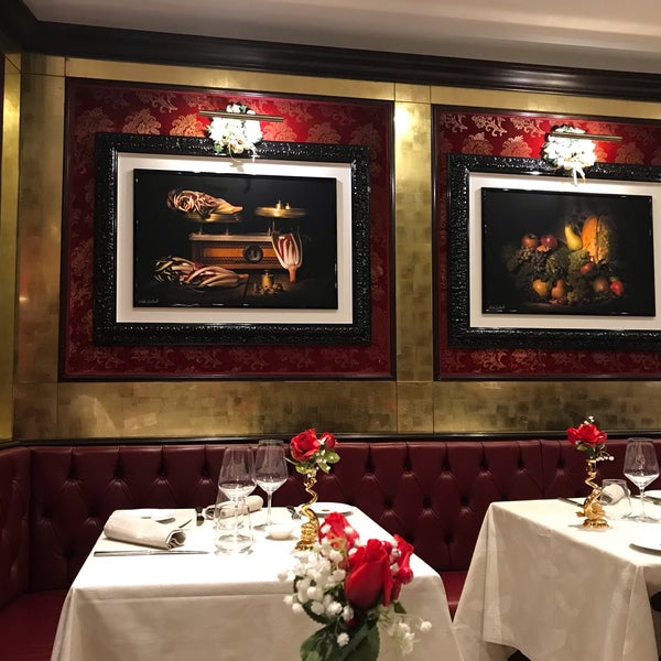 Photo taken at Bistrot de Venise by Jithin E. on 12/26/2018