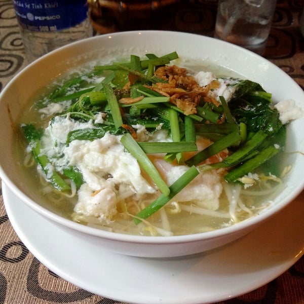 Foto diambil di Cà phê Tinh Tế oleh Tran D. pada 4/14/2015