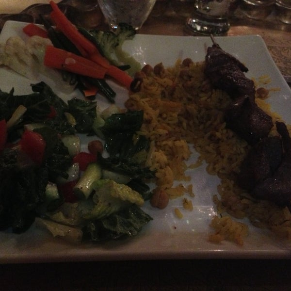 2/24/2013にAfshan Shana T.がNiroj Kurdish Cuisineで撮った写真