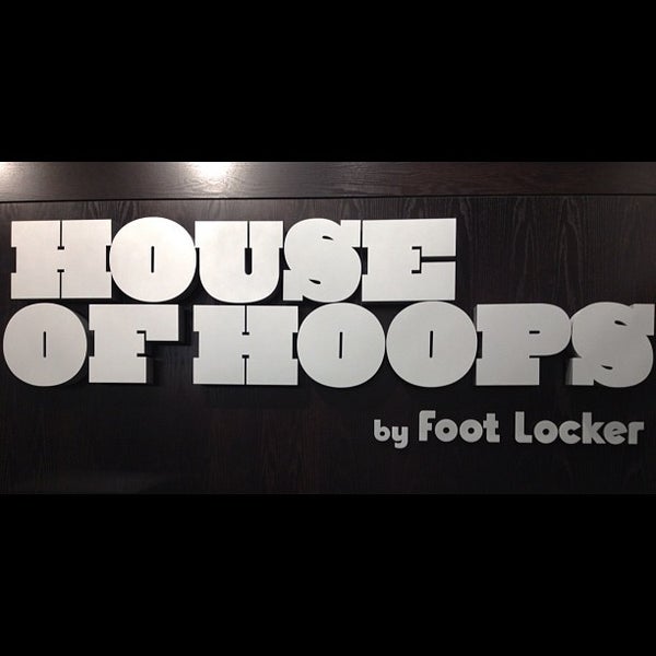 Foot Locker Shoe Store