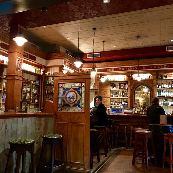 Foto tirada no(a) Rúla Búla Irish Pub and Restaurant por Fuyu em 1/15/2017