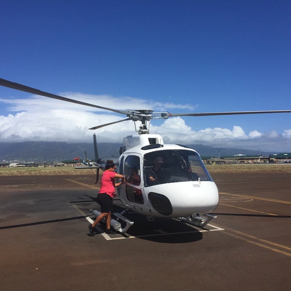 Photo taken at Air Maui Helicopter Tours by Fuyu on 5/16/2016