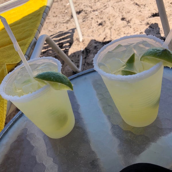 7/19/2019にAnnaがBamboo Beach Tiki Bar &amp; Cafeで撮った写真
