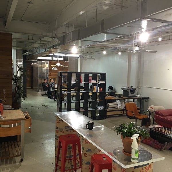 Photos at The Box Jelly (Now Closed) Ala Moana Kakaako 1 tip