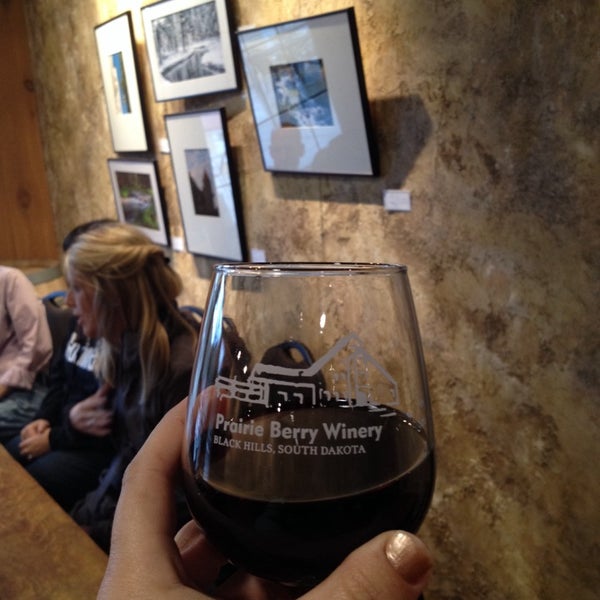 4/28/2014にCarmen T.がPrairie Berry Wineryで撮った写真