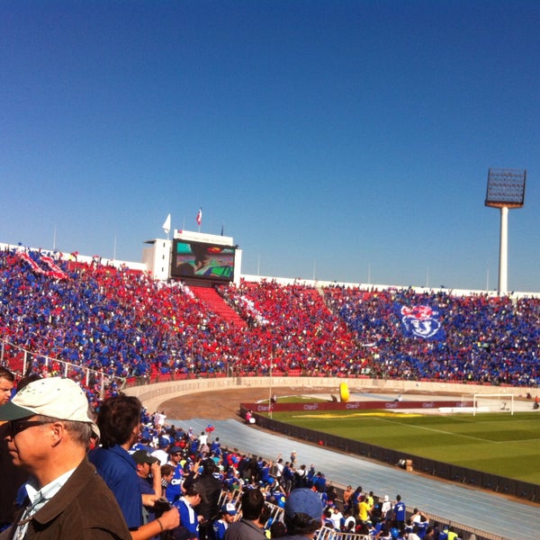 Foto tirada no(a) Estadio Nacional Julio Martínez Prádanos por Paloma G. em 5/5/2013